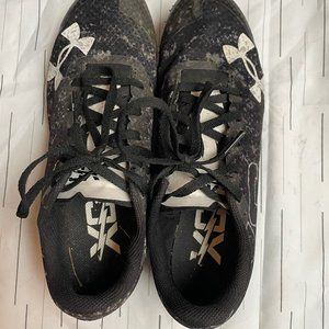 UNDER ARMOUR TRACK SHOES